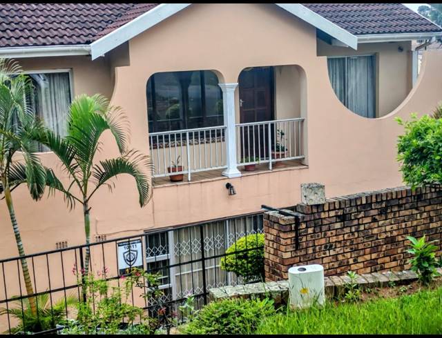 4 BEDROOM HOUSE FOR SALE IN SHALLCROSS